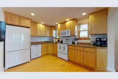 22 N Mead St, Boston, MA 02129 - Photo 6