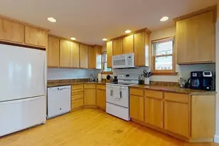 22 N Mead St, Boston, MA 02129 - Photo 6
