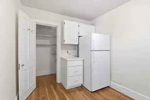 17 Greenleaf St, Quincy, MA 02169 - Photo 8
