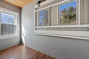 17 Fifth Ave, Worcester, MA 01607 - Photo 26