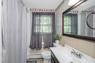 76 Maple St, Methuen, MA 01844 - Photo 10