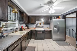 76 Maple St, Methuen, MA 01844 - Photo 8