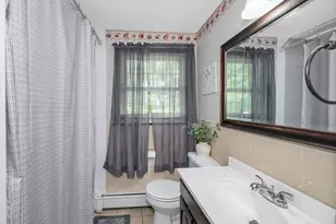 76 Maple St, Methuen, MA 01844 - Photo 10
