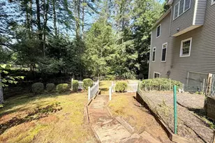41 Thresher Rd, Hampden, MA 01036 - Photo 26