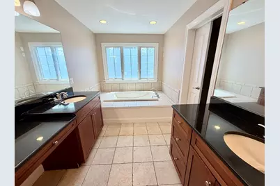41 Thresher Rd, Hampden, MA 01036 - Photo 10