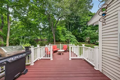 131 Prospect St, Wakefield, MA 01880 - Photo 8