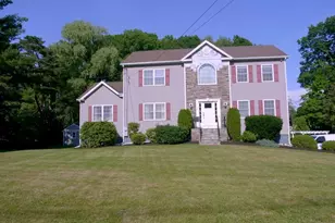 52 Phelps St, Marlborough, MA 01752 - Photo 1
