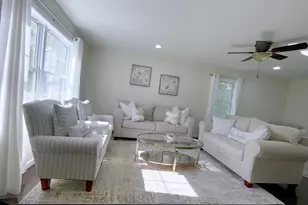 52 Phelps St, Marlborough, MA 01752 - Photo 6