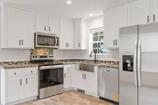 1990 Mass Ave, Lunenburg, MA 01462 - Photo 4