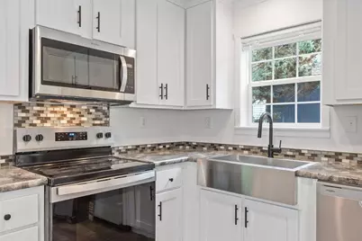 1990 Mass Ave #10, Lunenburg, MA 01462 - Photo 2