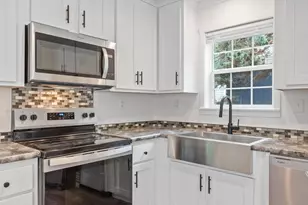 1990 Mass Ave, Lunenburg, MA 01462 - Photo 2