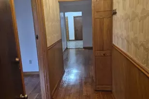16 Ashland St, Malden, MA 02148 - Photo 4