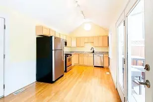 9 G St, Boston, MA 02127 - Photo 10