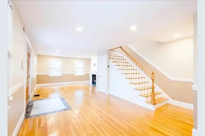 9 G St, Boston, MA 02127 - Photo 2