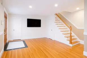 9 G St, Boston, MA 02127 - Photo 2