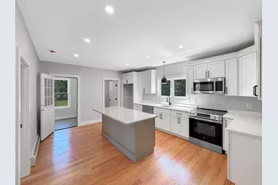 1128 Old Plainville Rd, New Bedford, MA 02745 - Photo 10