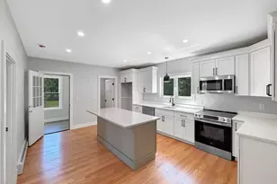 1128 Old Plainville Rd, New Bedford, MA 02745 - Photo 10