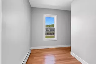 1128 Old Plainville Rd, New Bedford, MA 02745 - Photo 16