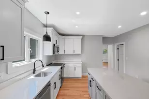 1128 Old Plainville Rd, New Bedford, MA 02745 - Photo 8