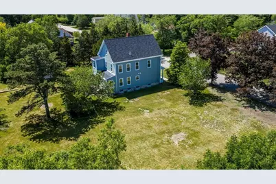 1128 Old Plainville Rd, New Bedford, MA 02745 - Photo 4