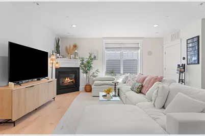 199 W 8th #5, Boston, MA 02127 - Photo 1