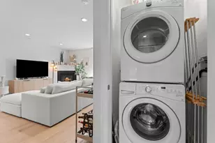 199 W 8th, Boston, MA 02127 - Photo 10