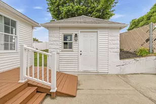 64 Garfield Ave, Woburn, MA 01801 - Photo 22