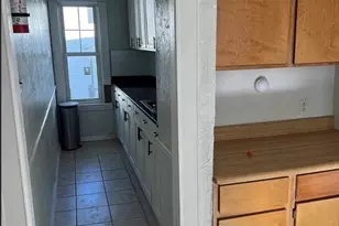 11 Bourne St, Worcester, MA 01606 - Photo 10