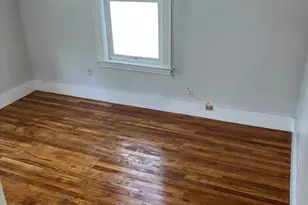 11 Bourne St, Worcester, MA 01606 - Photo 16