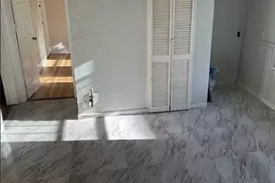 11 Bourne St, Worcester, MA 01606 - Photo 12