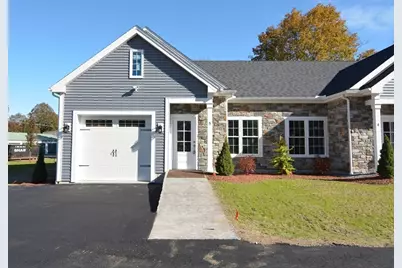 1 Depot Street Ext #5, Townsend, MA 01469 - Photo 2