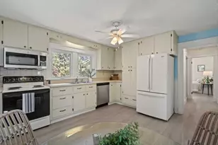 601 Wachusett St, Holden, MA 01520 - Photo 12