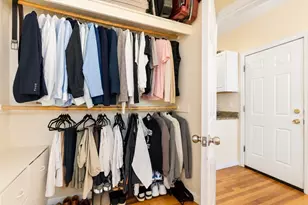 28 Phillips St, Boston, MA 02114 - Photo 12