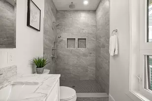 217 D St, Boston, MA 02127 - Photo 10
