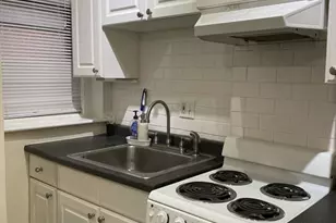 465 Park Dr, Boston, MA 02215 - Photo 2