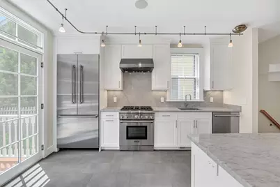 2 Kenway St, Cambridge, MA 02138 - Photo 10