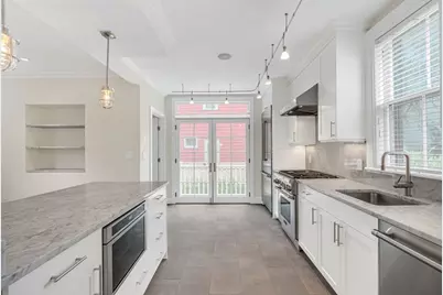 2 Kenway St, Cambridge, MA 02138 - Photo 12