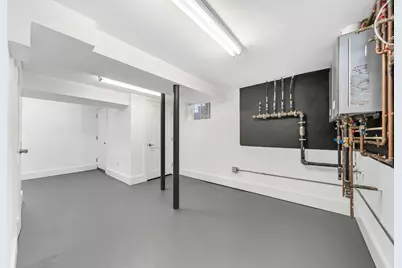 2 Kenway St, Cambridge, MA 02138 - Photo 34