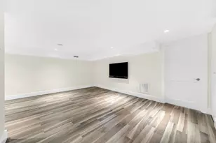 2 Kenway St, Cambridge, MA 02138 - Photo 32