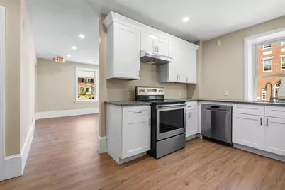 6 Windsor St, Andover, MA 01810 - Photo 8