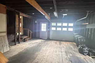 353 Chestnut St, Gardner, MA 01440 - Photo 16