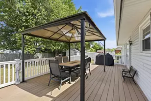 36 Homestretch Dr, Ludlow, MA 01056 - Photo 32