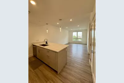 386 Market Street #202, Boston, MA 02135 - Photo 2