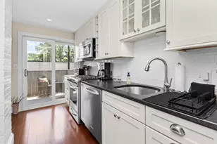 18 Medfield St, Boston, MA 02215 - Photo 18