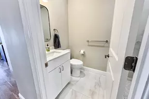 40 Waverly St, Boston, MA 02135 - Photo 16