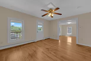 21 Pleasant St, Southbridge, MA 01550 - Photo 4