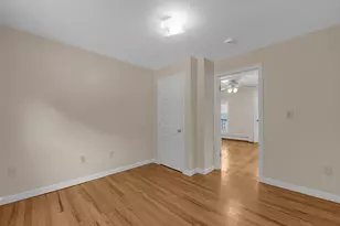 21 Pleasant St, Southbridge, MA 01550 - Photo 6