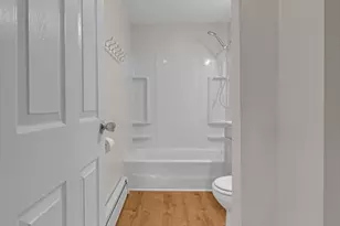 21 Pleasant St, Southbridge, MA 01550 - Photo 8