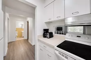 101 Mulberry St, Springfield, MA 01105 - Photo 8