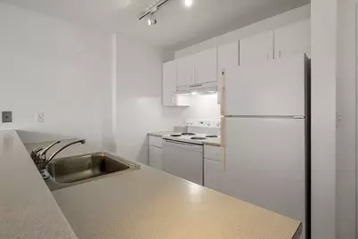 636 Beacon St #505, Boston, MA 02215 - Photo 6